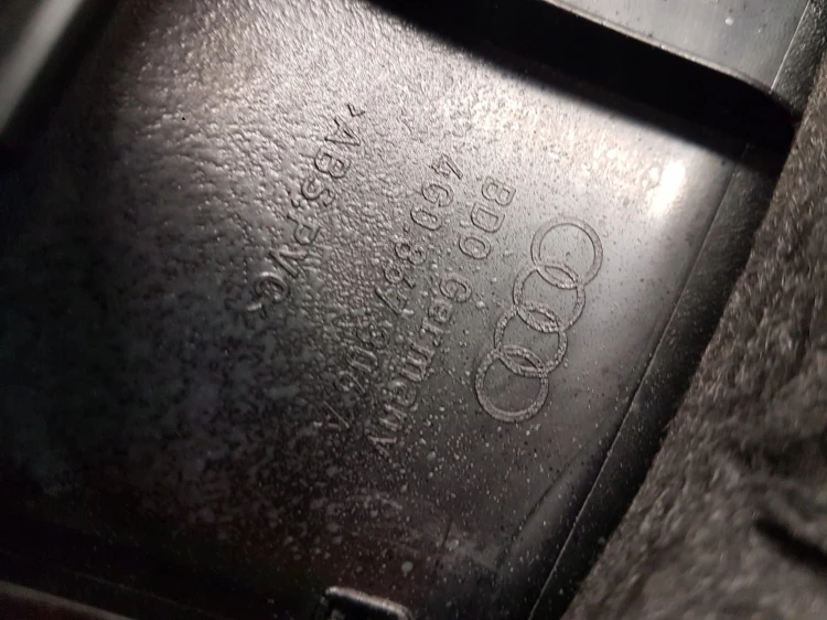 BOCZEK DRZWI PRAWY TYŁ AUDI A6 C7 4G0867306A *11*