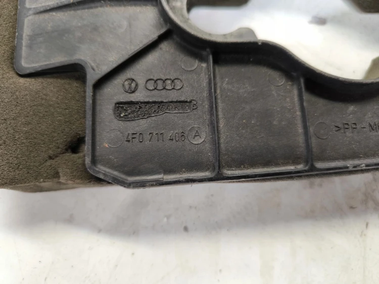 OSŁONA WYBIERAKA ZMIANY BIEGÓW AUDI A6 C6 2004-2011 ORYGINAŁ !!!