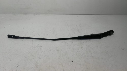 RAMIĘ WYCIERACZKI PRAWE AUDI A6 C7 A7 4G1955408B