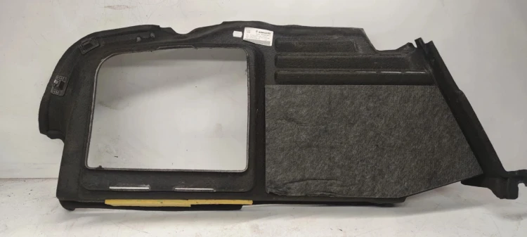 BOCZEK BAGAŻNIKA PRAWY AUDI A6 C6 SEDAN 4F5863888G