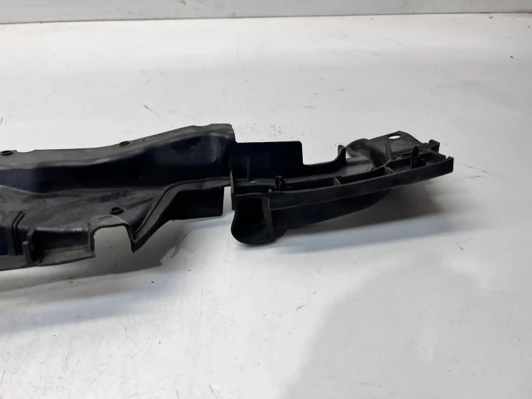 WYGŁUSZENIE BŁOTNIKA PRAWE AUDI A5 8W SPORTBACK 8W6821170C