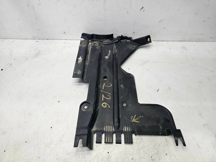 OSŁONA PŁYTA PODWOZIA PRAWY TYŁ AUDI A4 B8 A5 8T 8K0825216F 2/26