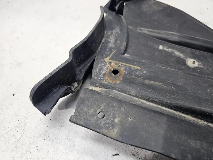 OSŁONA PŁYTA PODWOZIA PRAWY TYŁ AUDI A4 B8 A5 8T 8K0825216F 2/26