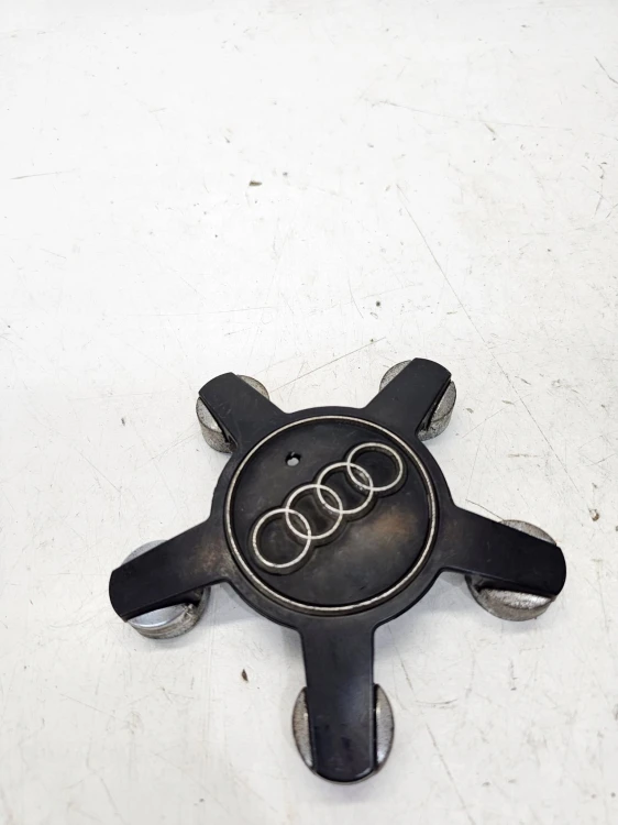 KOŁPAK DEKIELEK AUDI A3 A4 A5 A6 A7 Q3 4F0601165N CZARNE