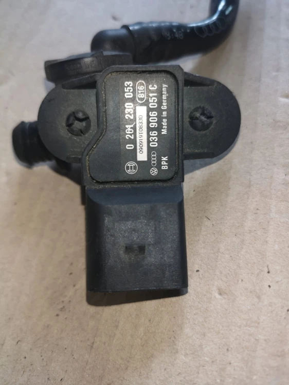 CZUJNIK RÓŻNICY CIŚNIENIA AUDI VW SKODA 03G906051C