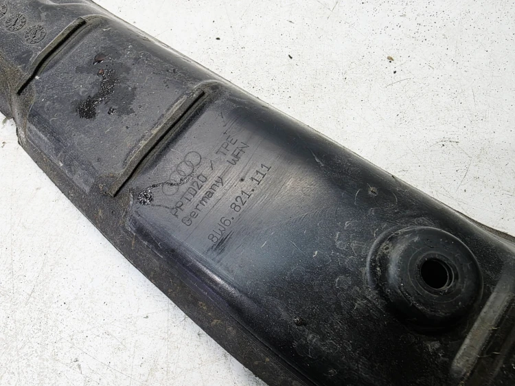 WYGŁUSZENIE BŁOTNIKA LEWE AUDI A5 8W SPORTBACK 8W6821111