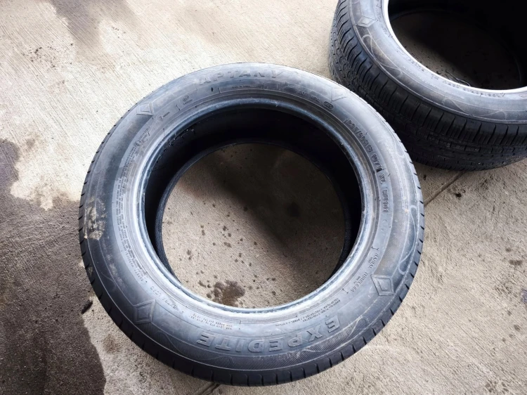 OPONA OPONY LATO APTANY EXPEDITE RU101 235/60R18 107V 39/20 39/21 5-6MM