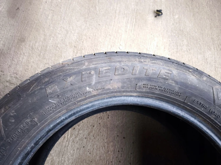 OPONA OPONY LATO APTANY EXPEDITE RU101 235/60R18 107V 39/20 39/21 5-6MM