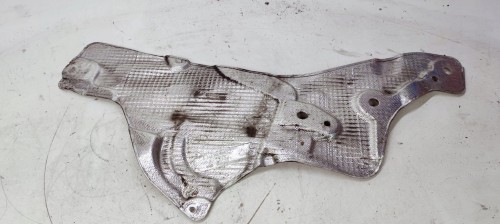 OSŁONA TERMICZNA PRAWA AUDI A4 B9 8W0804162