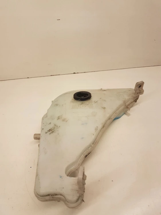 ZBIORNIK SPRYSKIWACZY AUDI A6 C7 4G8955451E