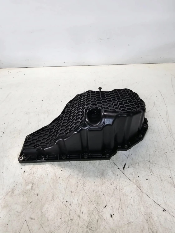 MISKA OLEJOWA PLASTIKOWA AUDI A4 B8 A5 Q5 VW 1.8 TFSI CJEB 06L103598C