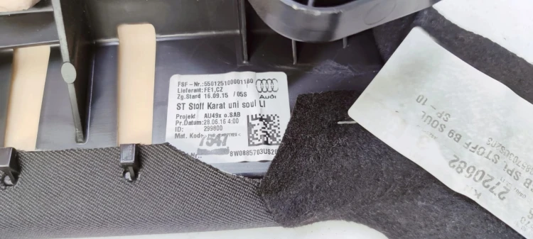 BOCZEK KANAPY LEWY TYŁ MATER AUDI A4 B9 8W0885703
