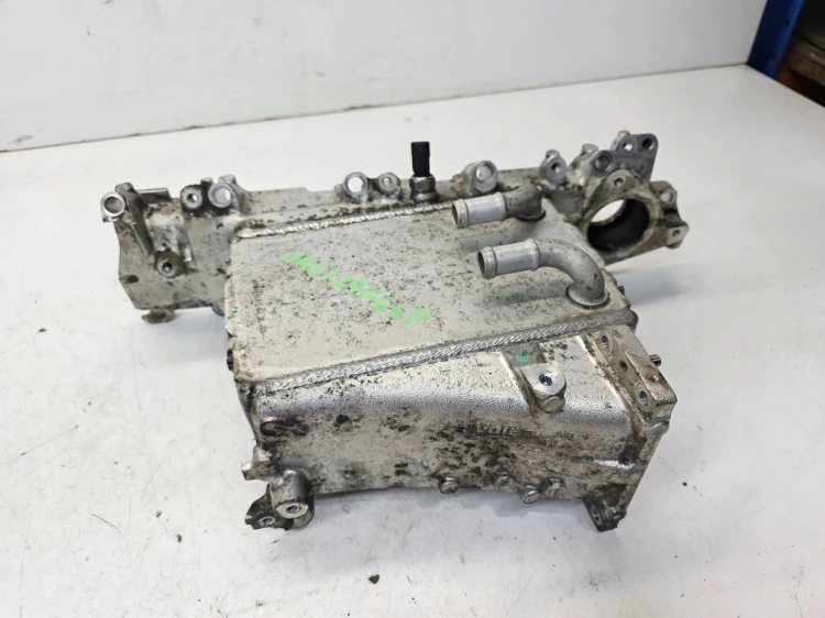 KOLEKTOR SSĄCY WODNY AUDI VOLKSWAGEN SEAT SKODA 1.6 2.0 TDI 04L129766P