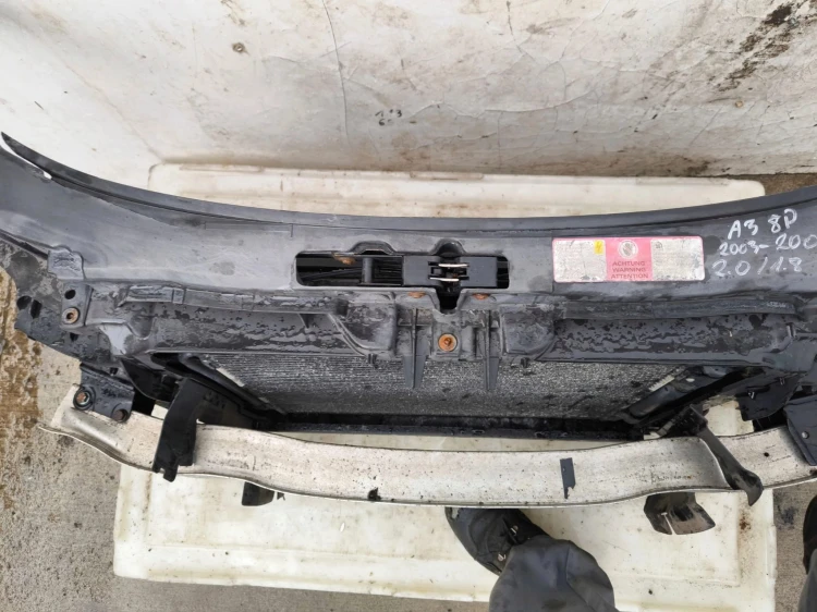 PAS PRZEDNI KOMPLETNY AUDI A3 8P 1.8 2.0 TFSI 2004-2008 KOMPLETNY