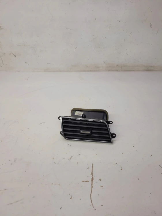 KRATKA NAWIEWU PRAWA AUDI A8 D4 4H1820902A