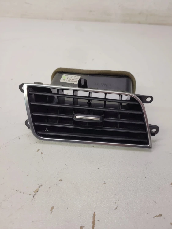 KRATKA NAWIEWU PRAWA AUDI A8 D4 4H1820902A