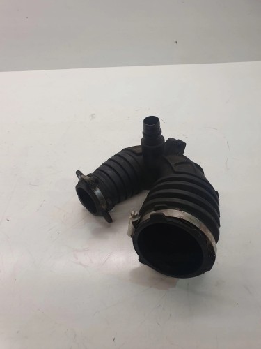 RURA WĄŻ POWIETRZA AUDI A6 C6 2.0 TDI 4F0129615E