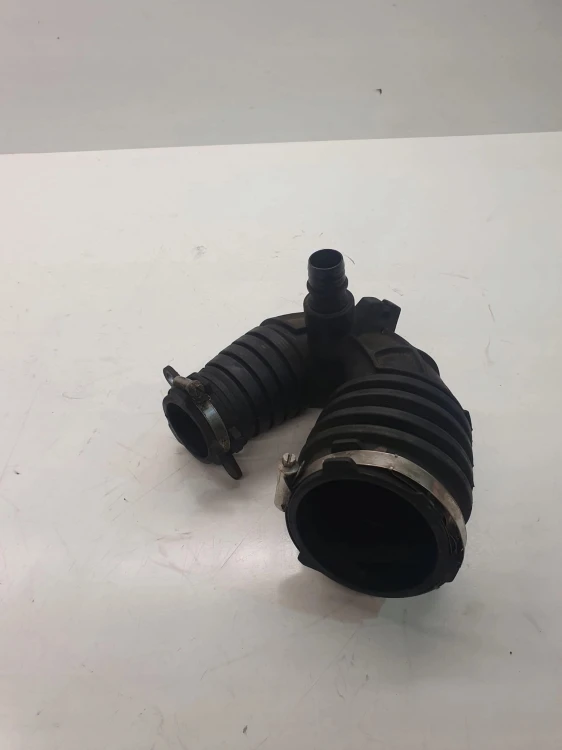 RURA WĄŻ POWIETRZA AUDI A6 C6 2.0 TDI 4F0129615E
