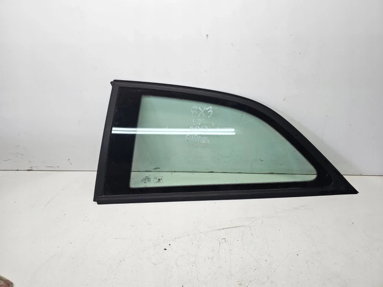 SZYBA KAROSERYJNA MAT AUDI A1 8X3 3-DRZWI LEWY TYŁ 2013R