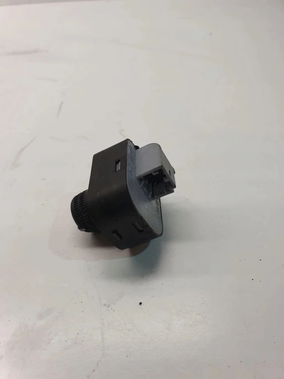 PANEL REGULACJI LUSTEREK AUDI A4 B8 A5 8K0959565