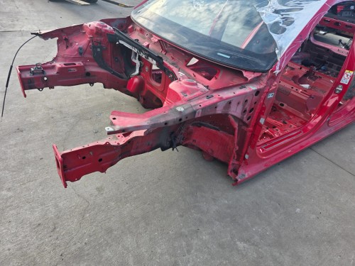 ĆWIARTKA PODŁUŻNICA FARTUCH LEWY PRZÓD A3 8V *SEDAN* 2012-2018