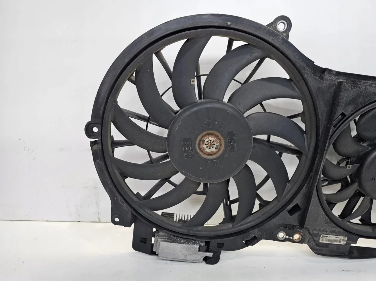 WENTYLATOR WENTYLATORY AUDI A6 C6 2.4 3.2 FSI 4F0121003A