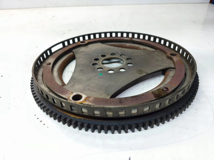 KOŁO ZAMACHOWE ZĘBATE AUDI A4 B7 A6 C6 3.2 FSI 06E105323B
