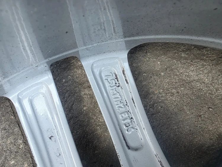FELGA FELGI VW SKODA SEAT AUDI A1 8X 5X100 7.5J R17 ET36 8X06010256K 6/26