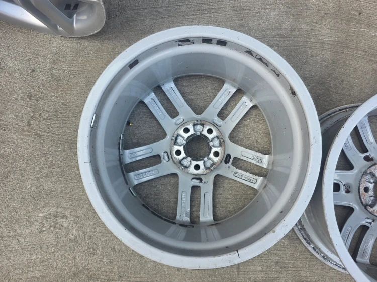 FELGA FELGI VW SKODA SEAT AUDI A1 8X 5X100 7.5J R17 ET36 8X06010256K 6/26