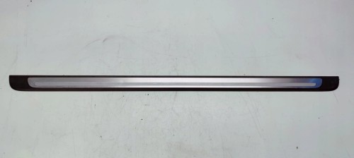 LISTWA PROGOWA LEWA LUB PRAWA AUDI A3 8V3 8V3853491
