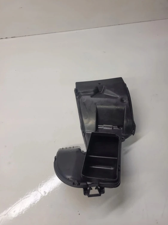 KANAŁ POWIETRZNY TUNEL LEWY AUDI A6 C6 4F1819151A