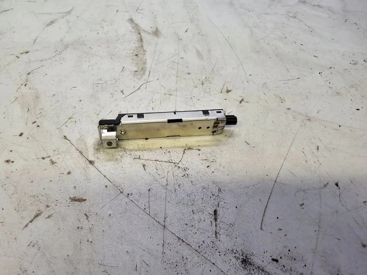 WZMACNIACZ ANTENOWY AUDI A6 C8 4K9035225D