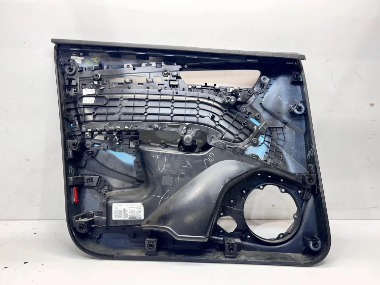 BOCZEK DRZWI PRAWY PRZÓD AUDI Q5 FY 80A867134