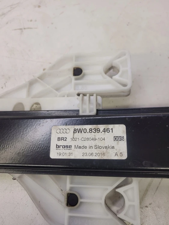 MECHANIZM SZYBY PODNOŚNIK LEWY TYŁ A4 B9 8W0839461 ORYGINAŁ !!!