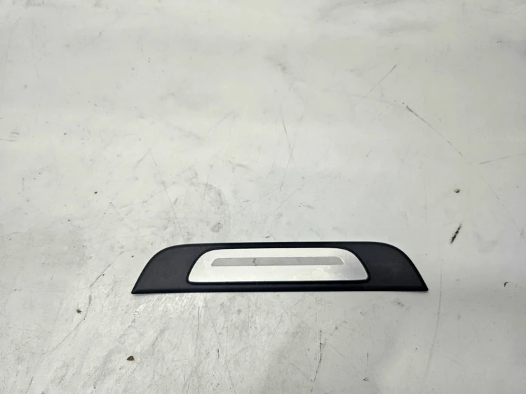 LISTWA PROGOWA PRAWY TYŁ AUDI A3 8V4 SPORTBACK 8V4853558A