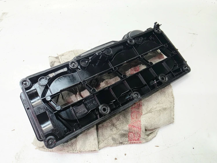 POKRYWA ZAWORÓW AUDI A4 B8 A5 8T Q5 8R A6 C6 LIFT 2.0 TDI 03L103469A