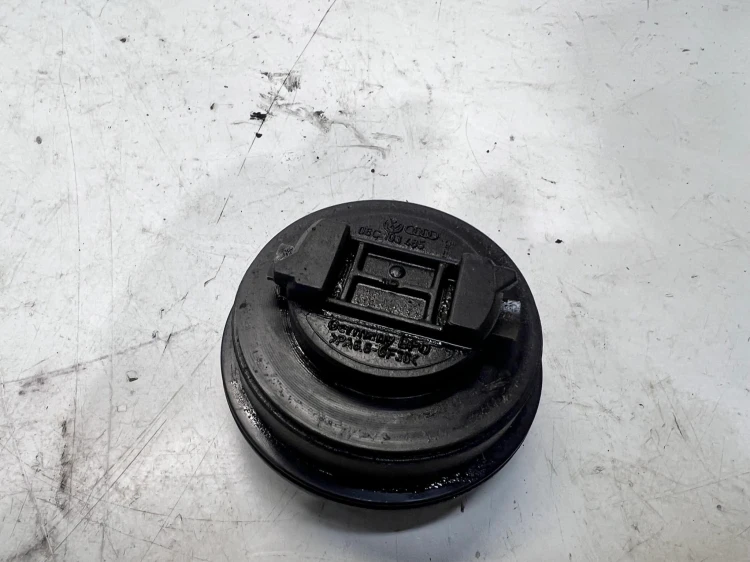 KOREK WLEWU OLEJU AUDI VW SEAT SKODA 1.9 2.0 TDI 06C103485T