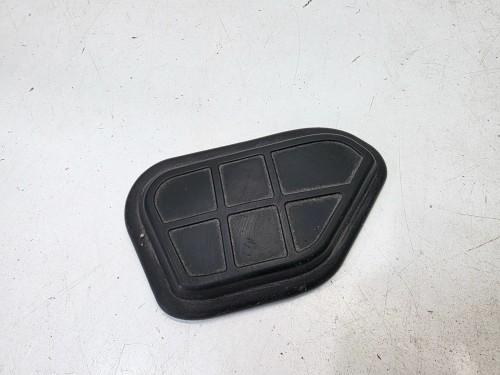 ZAŚLEPKA OSŁONA AMORTYZATORA PRAWY PRZÓD AUDI A4 B8 A5 8T 8K0803594