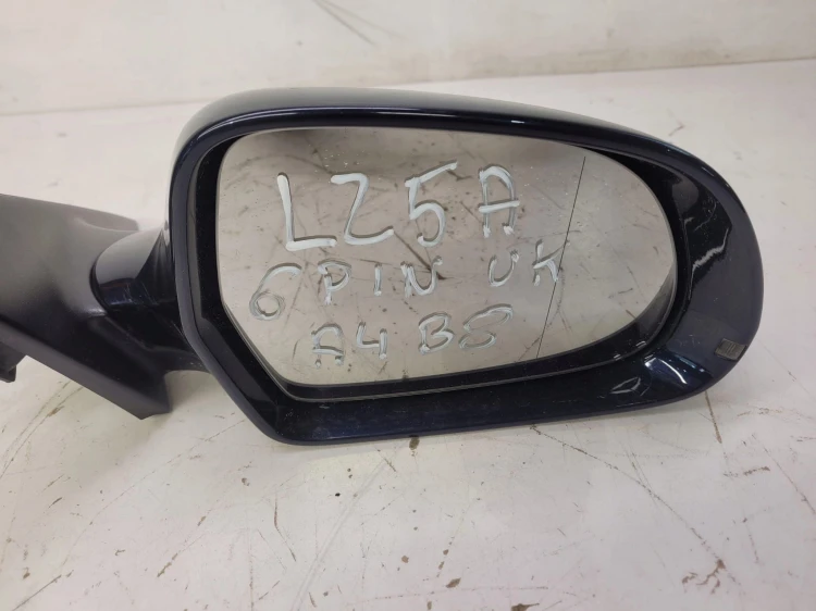 LUSTERKO PRAWY PRZÓD AUDI A4 B8 LZ5A UK 6 PIN