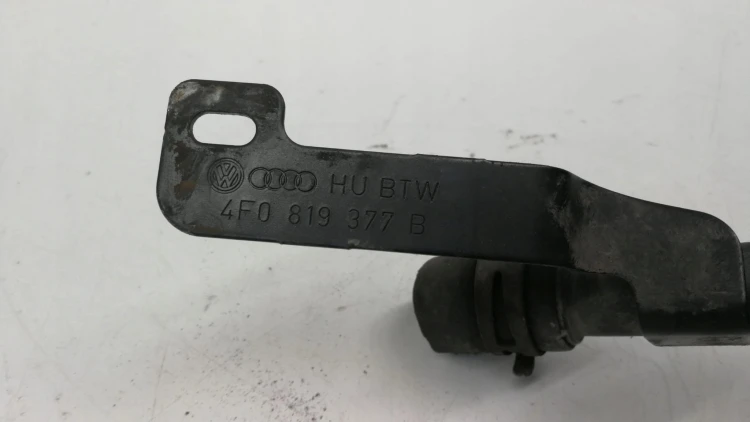 WĄŻ RURA RURKA WODY AUDI A6 C6 2.4 3.2 4F0819377B