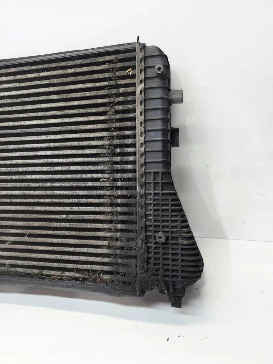 CHŁODNICA POWIETRZA INTERCOOLER AUDI VOLKSWAGEN SEAT SKODA 1K0145803A
