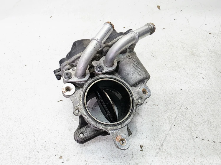PRZEPUSTNICA KLAPA AUDI VOLKSWAGEN SEAT SKODA 2.0 TDI 04L128059AA