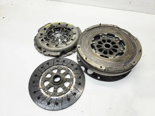 KOŁO DWUMASOWE SPRZĘGŁO AUDI A4 B8 A5 A6 C7 2.0 TDI TFSI 0B2105266L 1/26