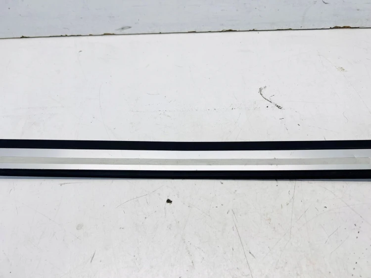 LISTWA PROGOWA LEWA AUDI A5 SLINE 8T0853373