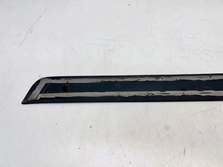 LISTWA PROGOWA LEWA AUDI A5 SLINE 8T0853373