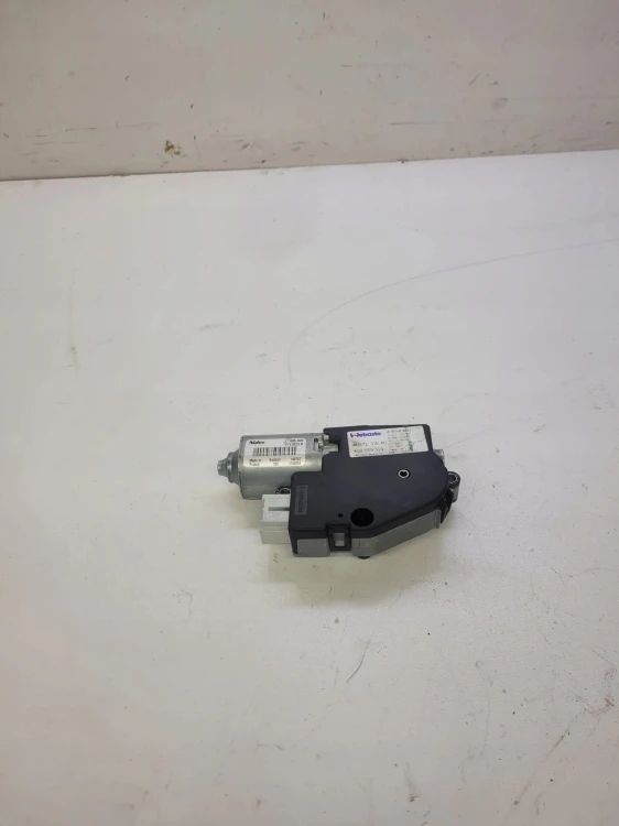 SILNICZEK SZYBERDACHU AUDI A6 C7 A7 4G9959591