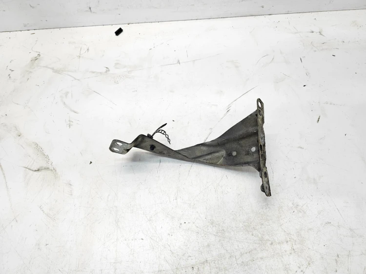 WSPORNIK MOCOWANIE BŁOTNIKA PRAWY PRZÓD AUDI A4 B7 8E0821135A