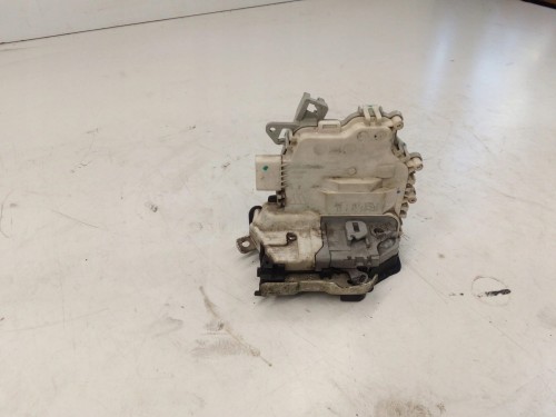 ZAMEK DRZWI PRAWY TYŁ AUDI A4 B8 A5 Q5 8K0839016C