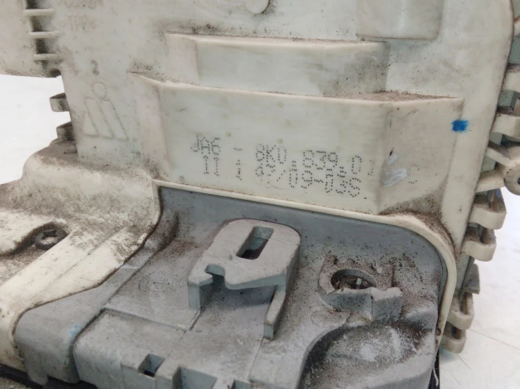 ZAMEK DRZWI PRAWY TYŁ AUDI A4 B8 A5 Q5 8K0839016C