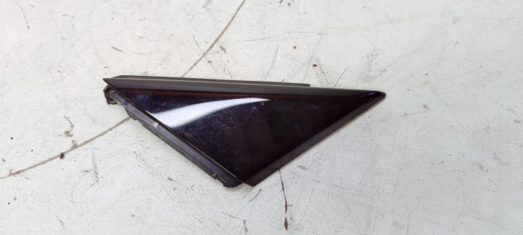 TRÓJKĄT OSŁONA LEWY PRZÓD AUDI A4 B9 8W0837637A